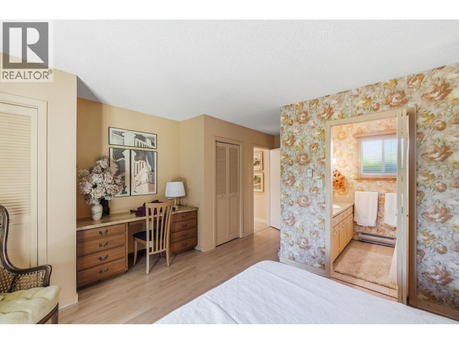 15230 + 15236 89th Street - 20