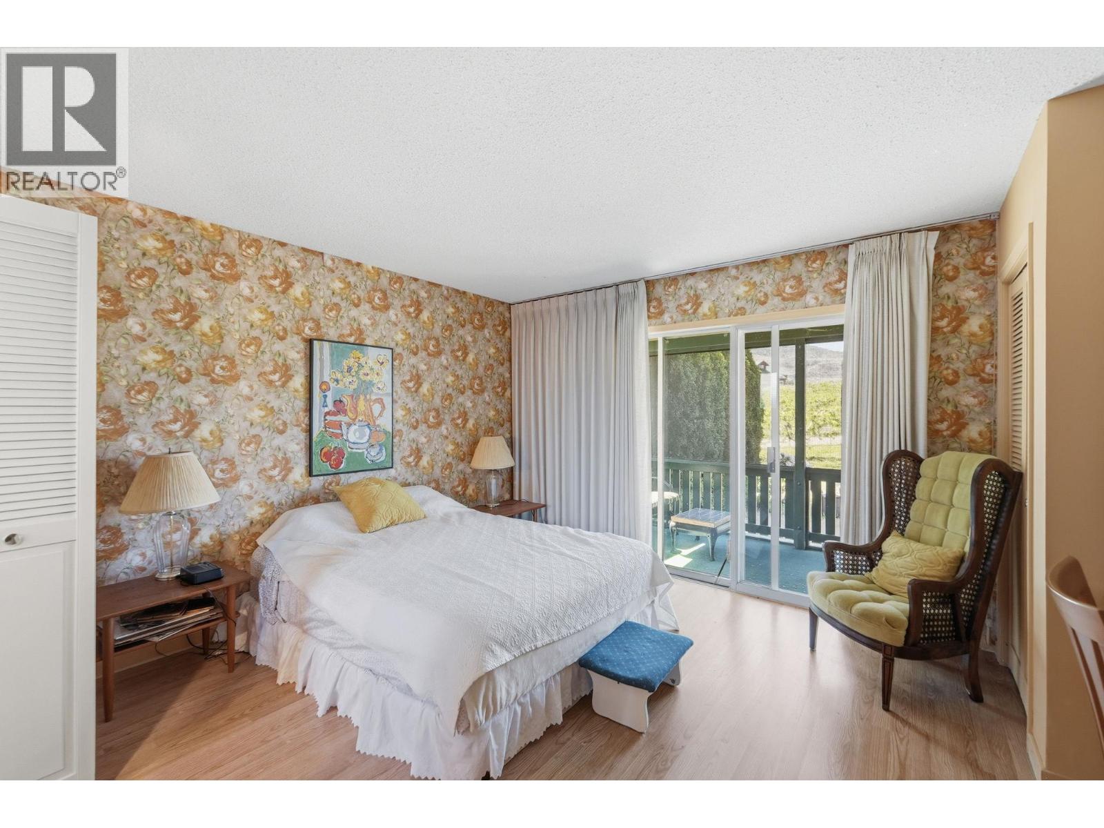 15230 + 15236 89th Street - 21