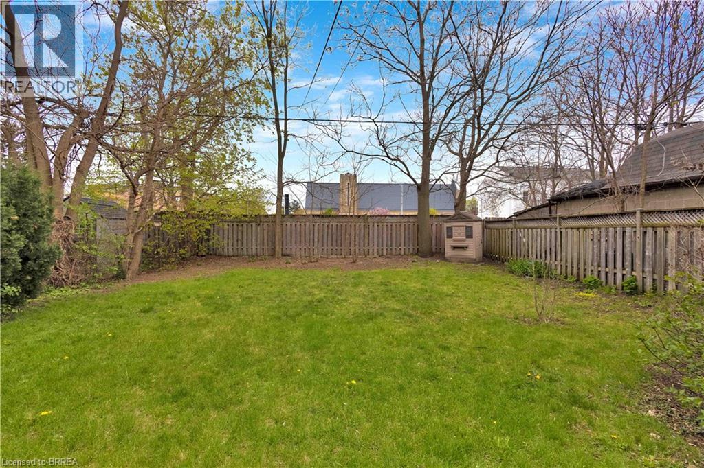 303 DALHOUSIE Street - 32