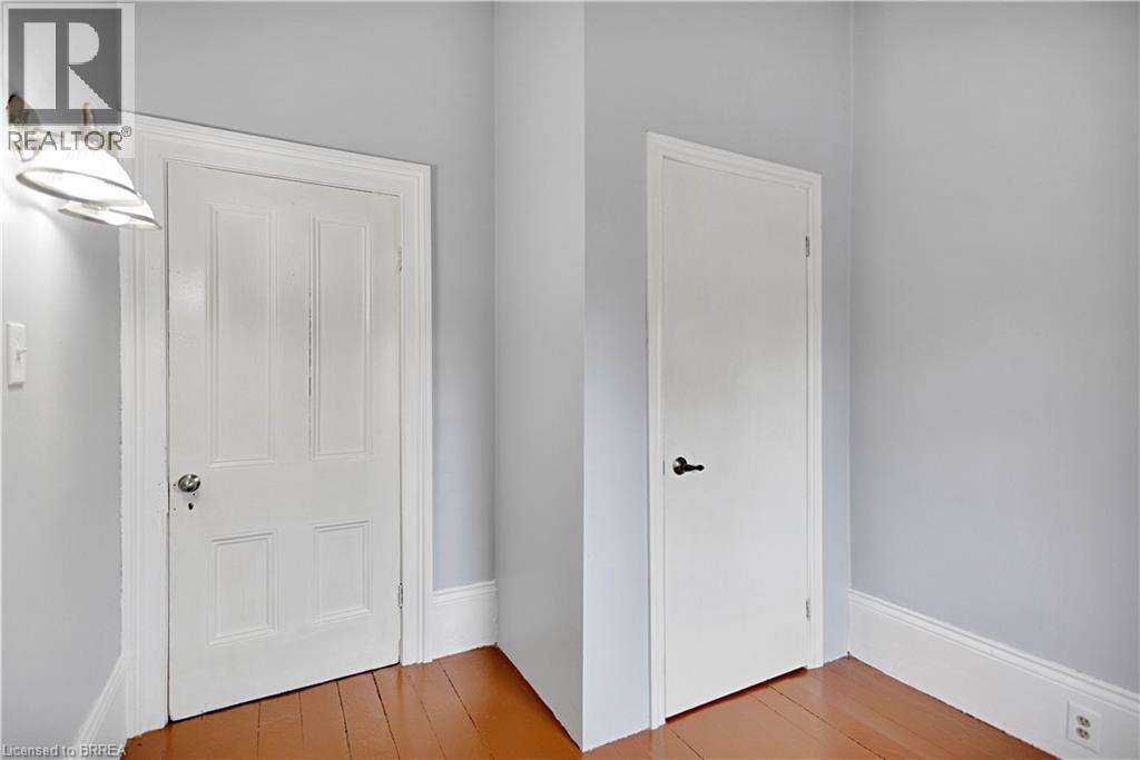 303 DALHOUSIE Street - 21