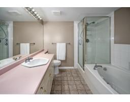 252 13888 70 Avenue, Surrey, BC V3W0R8 Photo 14