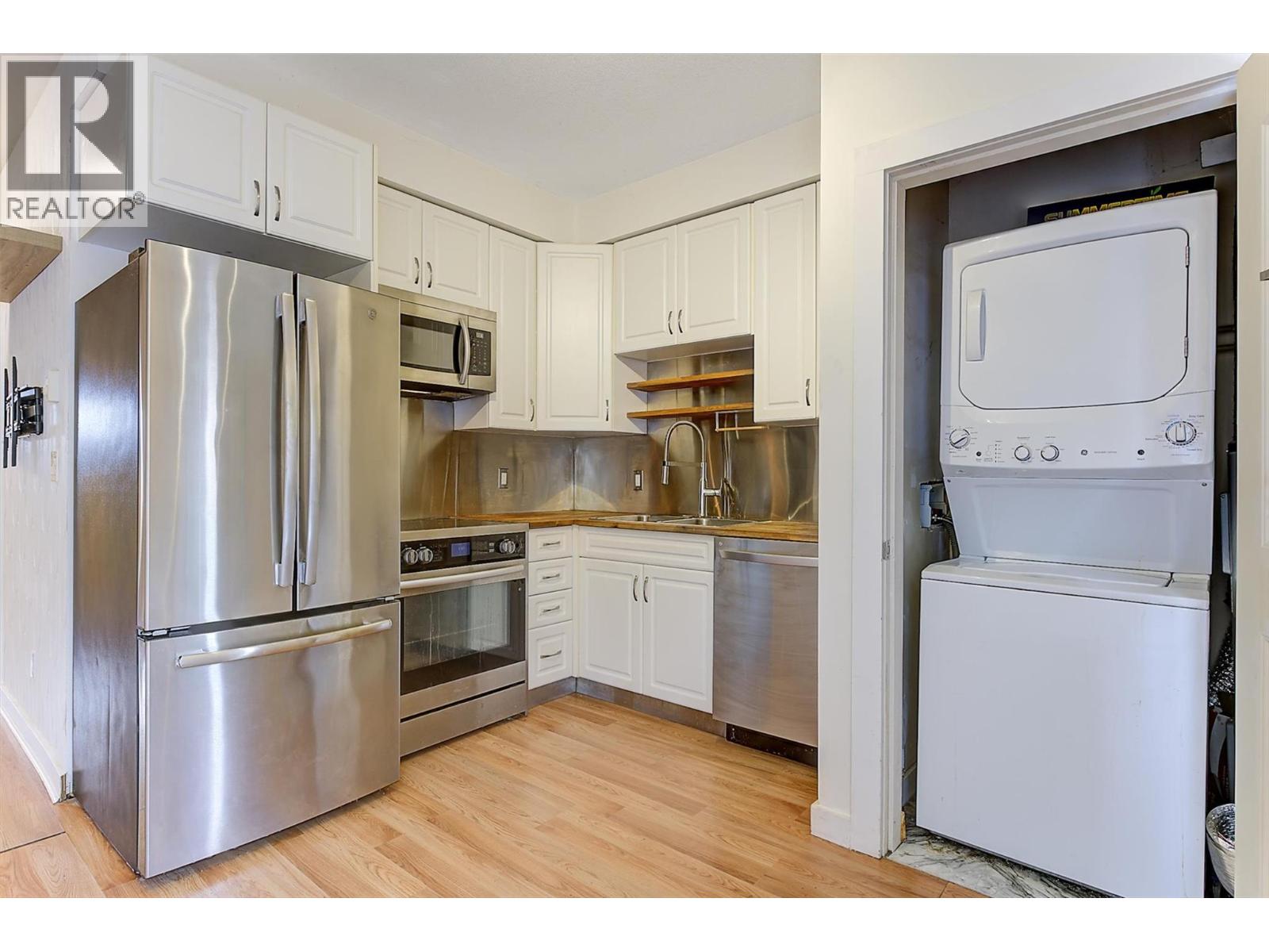 6 505 Francis Avenue, Kelowna