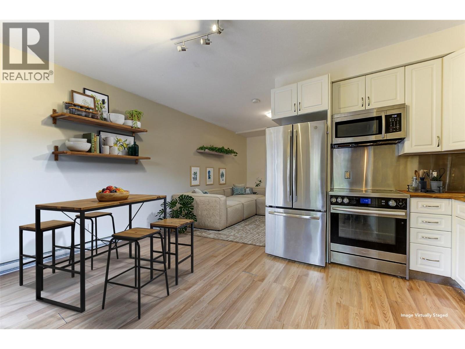6 505 Francis Avenue, Kelowna