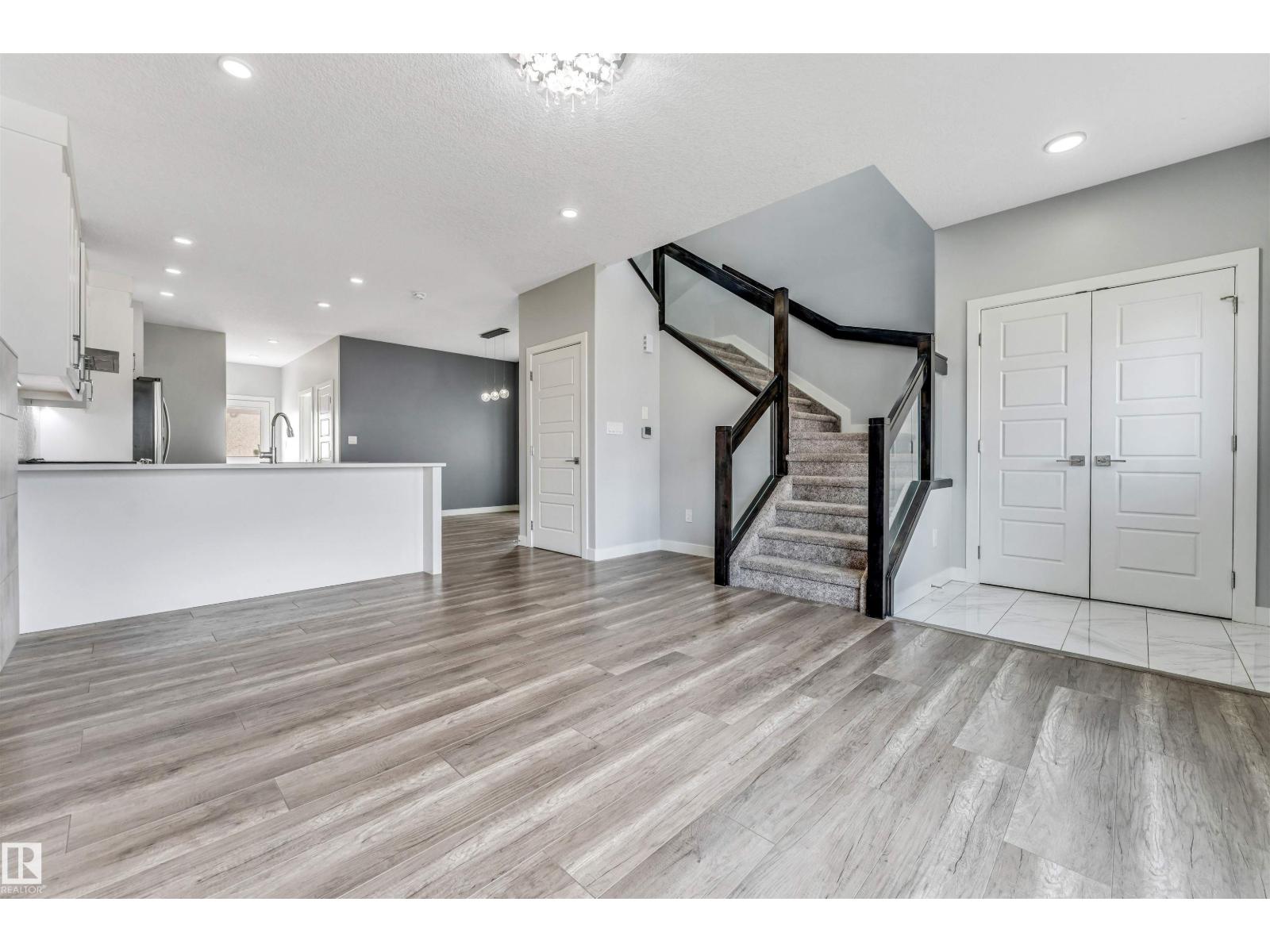 6075 180 AV NW - Image 10