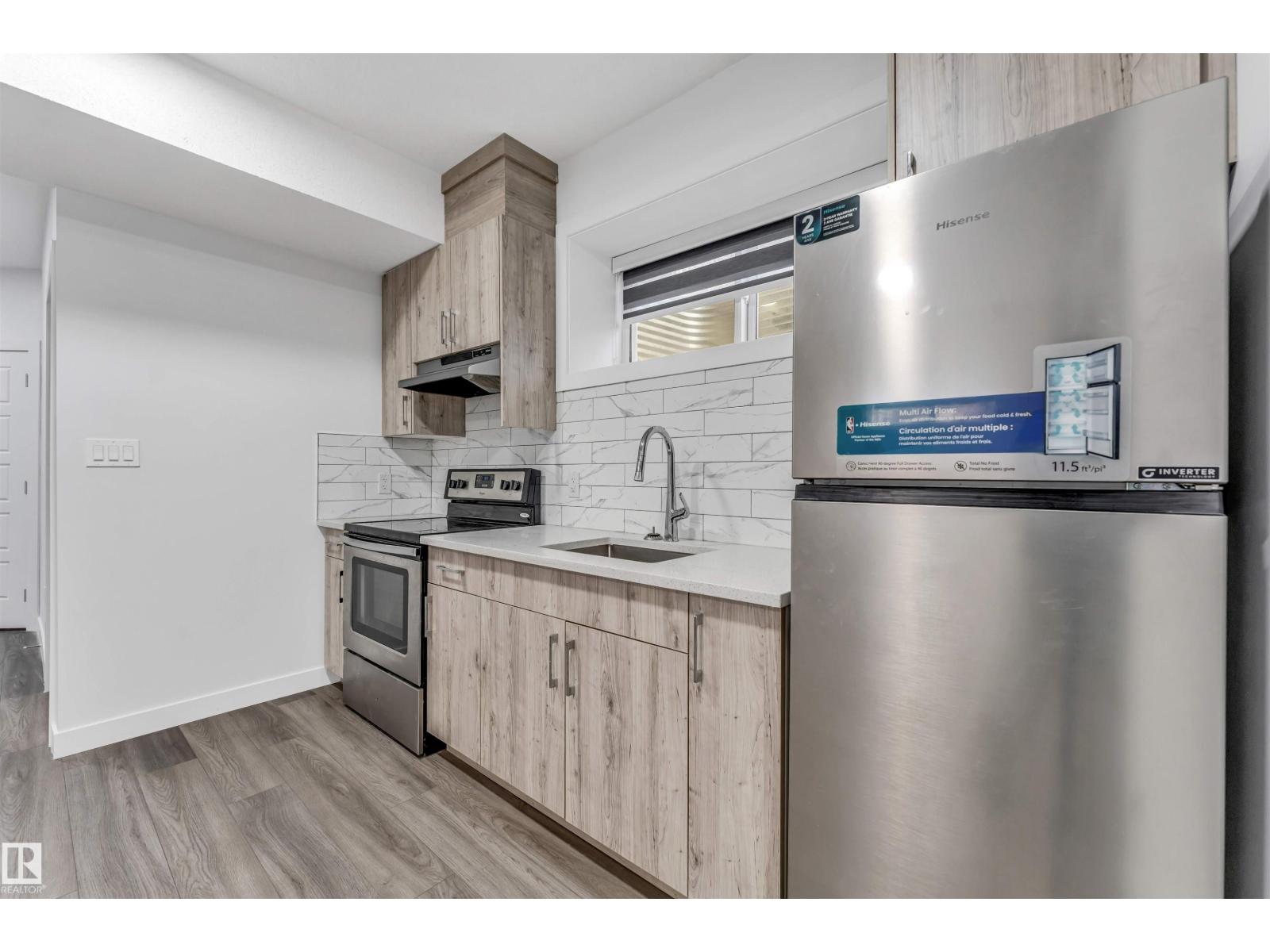 6075 180 AV NW - 31