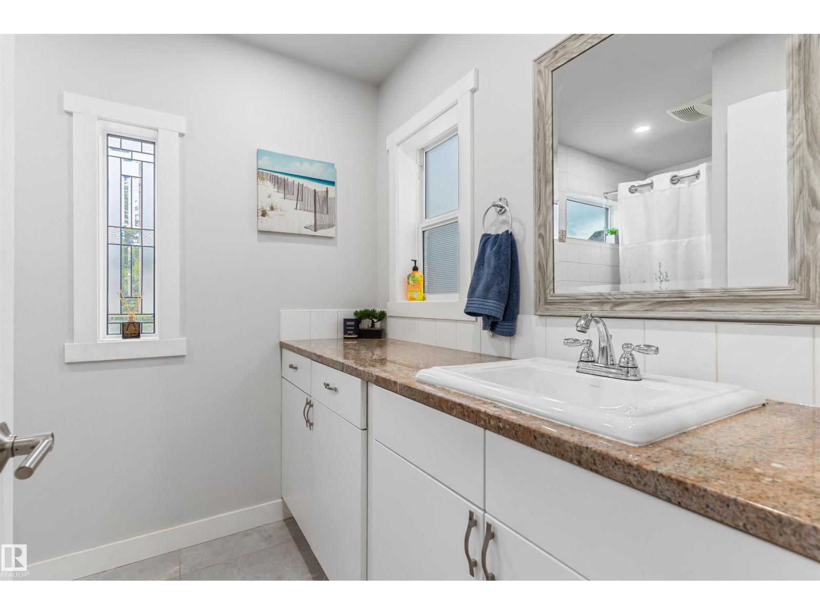 5019 49 ST - 16