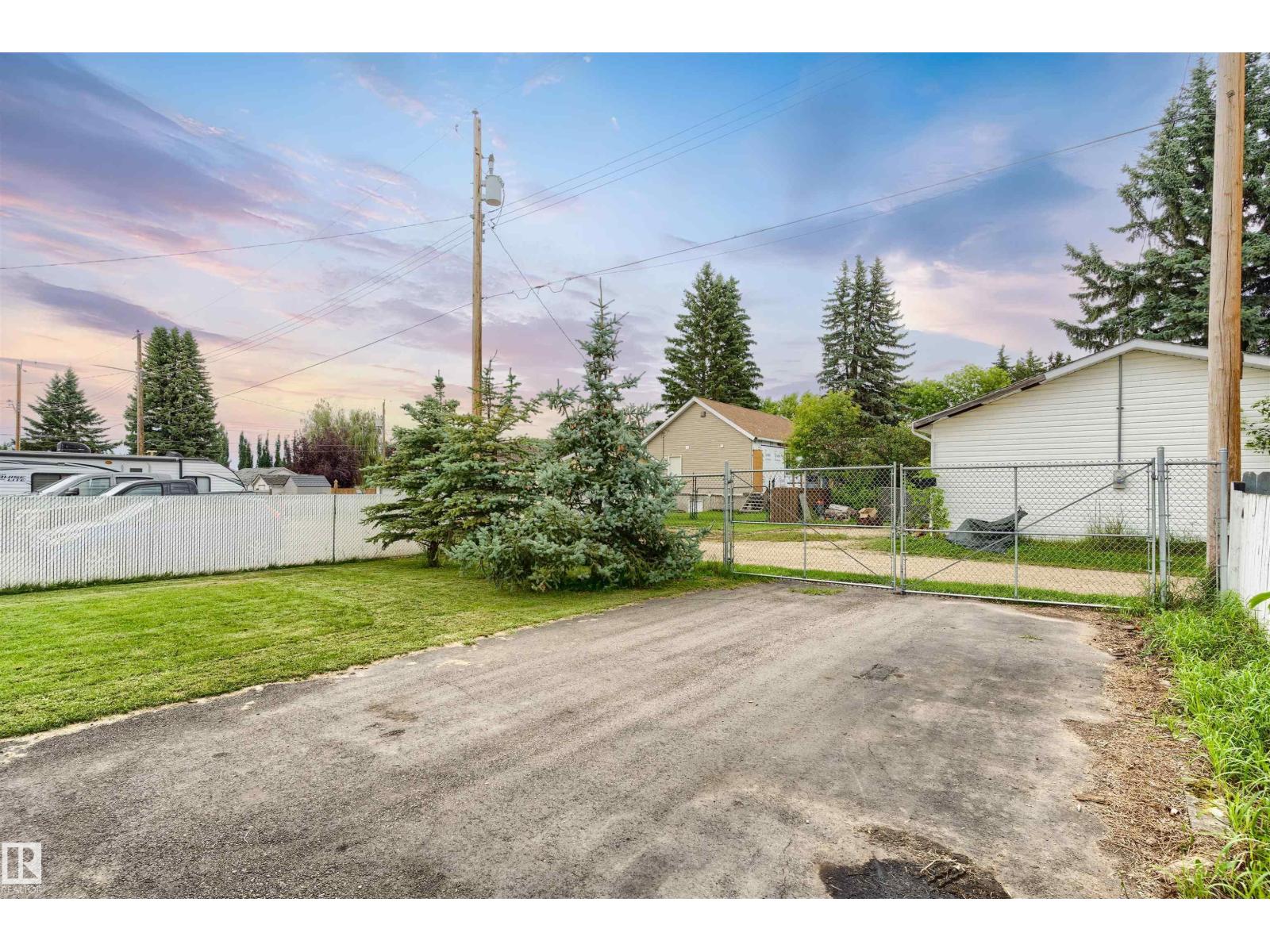 5019 49 ST - Image 46
