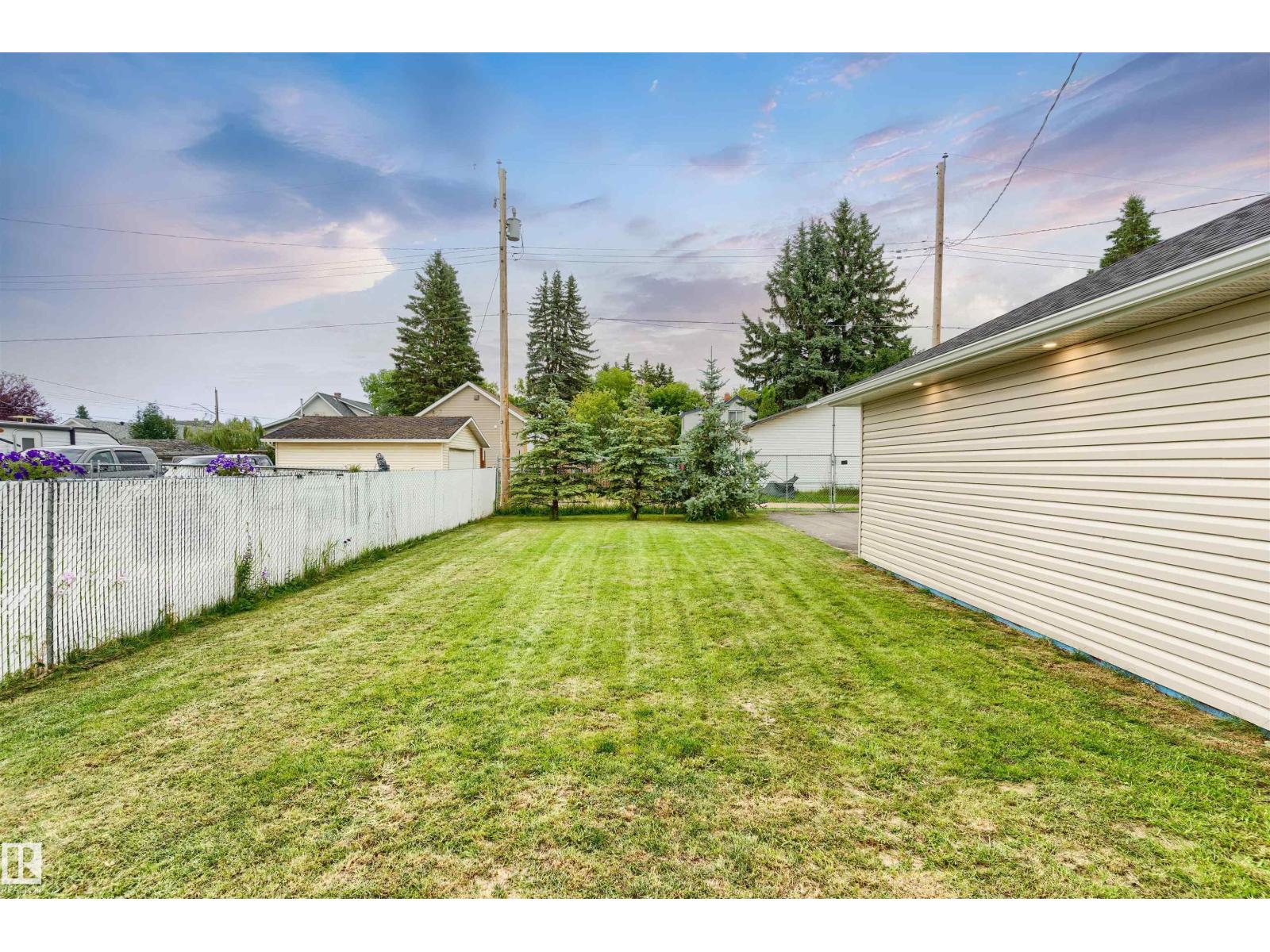 5019 49 ST - 42
