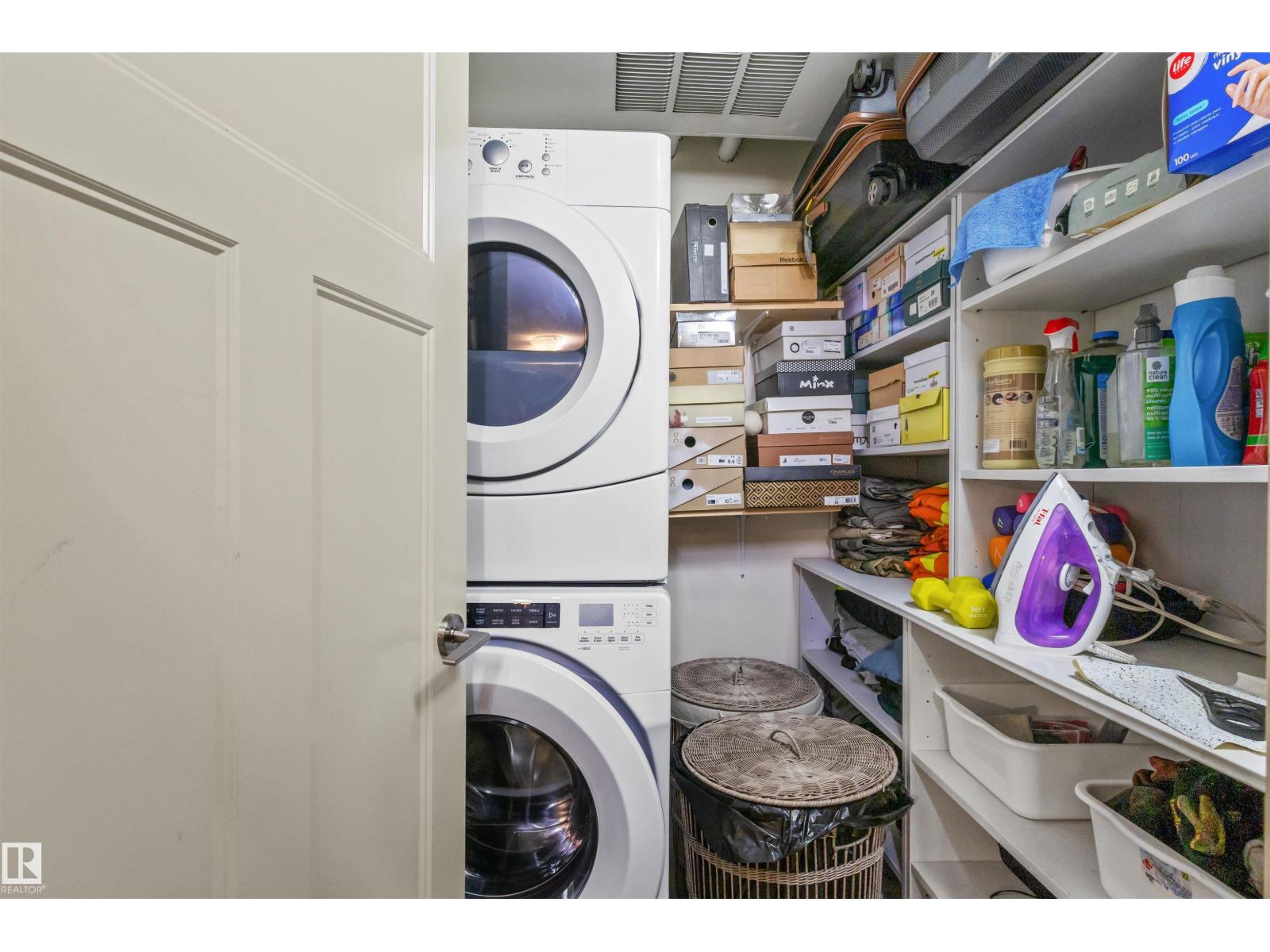 #301 16235 51 ST NW - 12