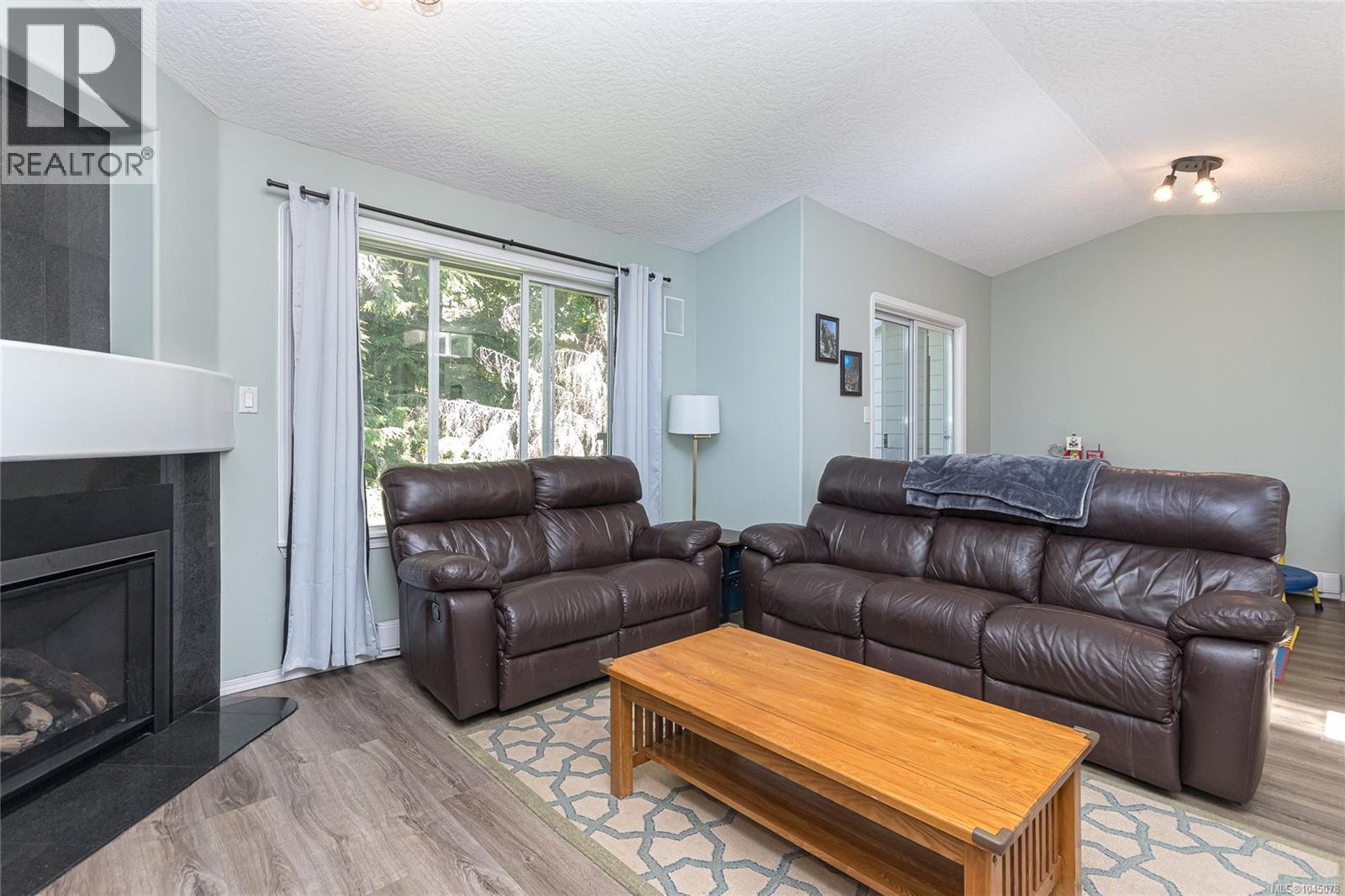 #14 2190 Drennan St - 13