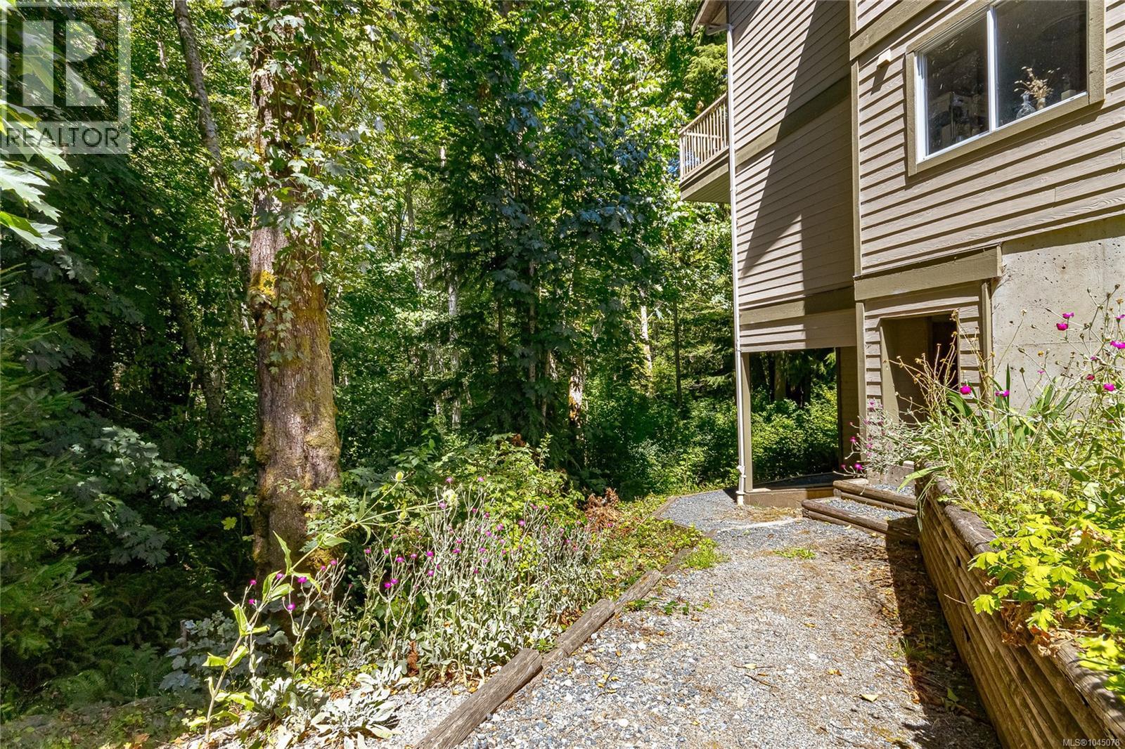 #14 2190 Drennan St - Image 39
