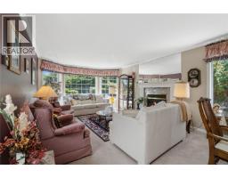 Living room - 820 Drew Rd, Parksville, BC V9P1X2 Photo 11