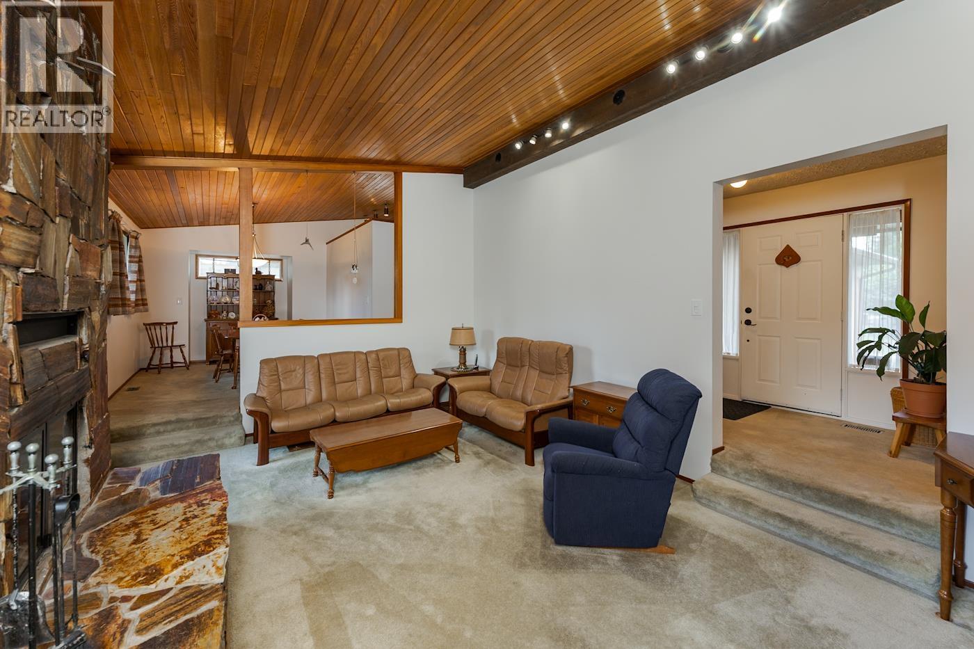 Primary bedroom of 2715 WILDWOOD CRESCENT · Prince George, BC