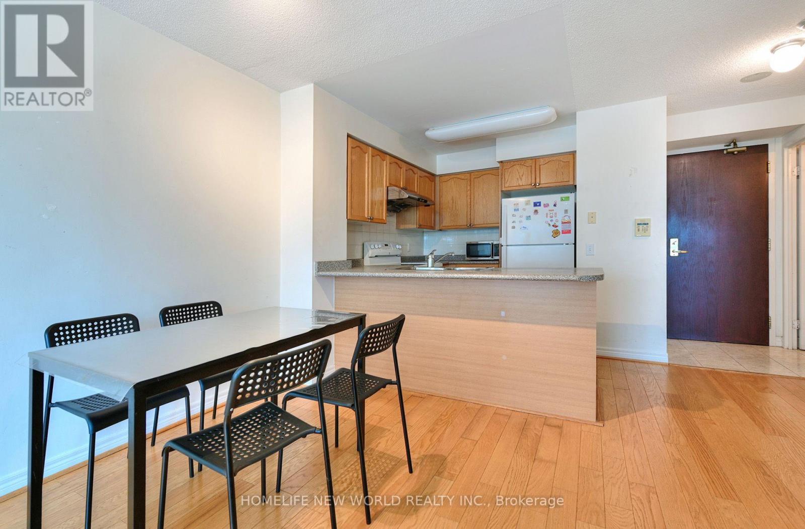#811 18 PARKVIEW AVENUE - 8