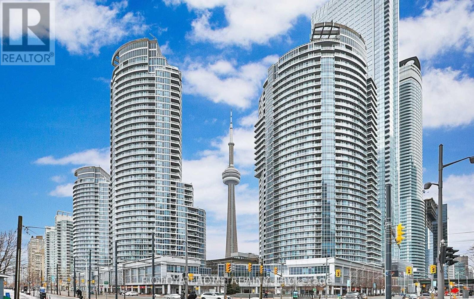 Photo of 208 Queens Quay