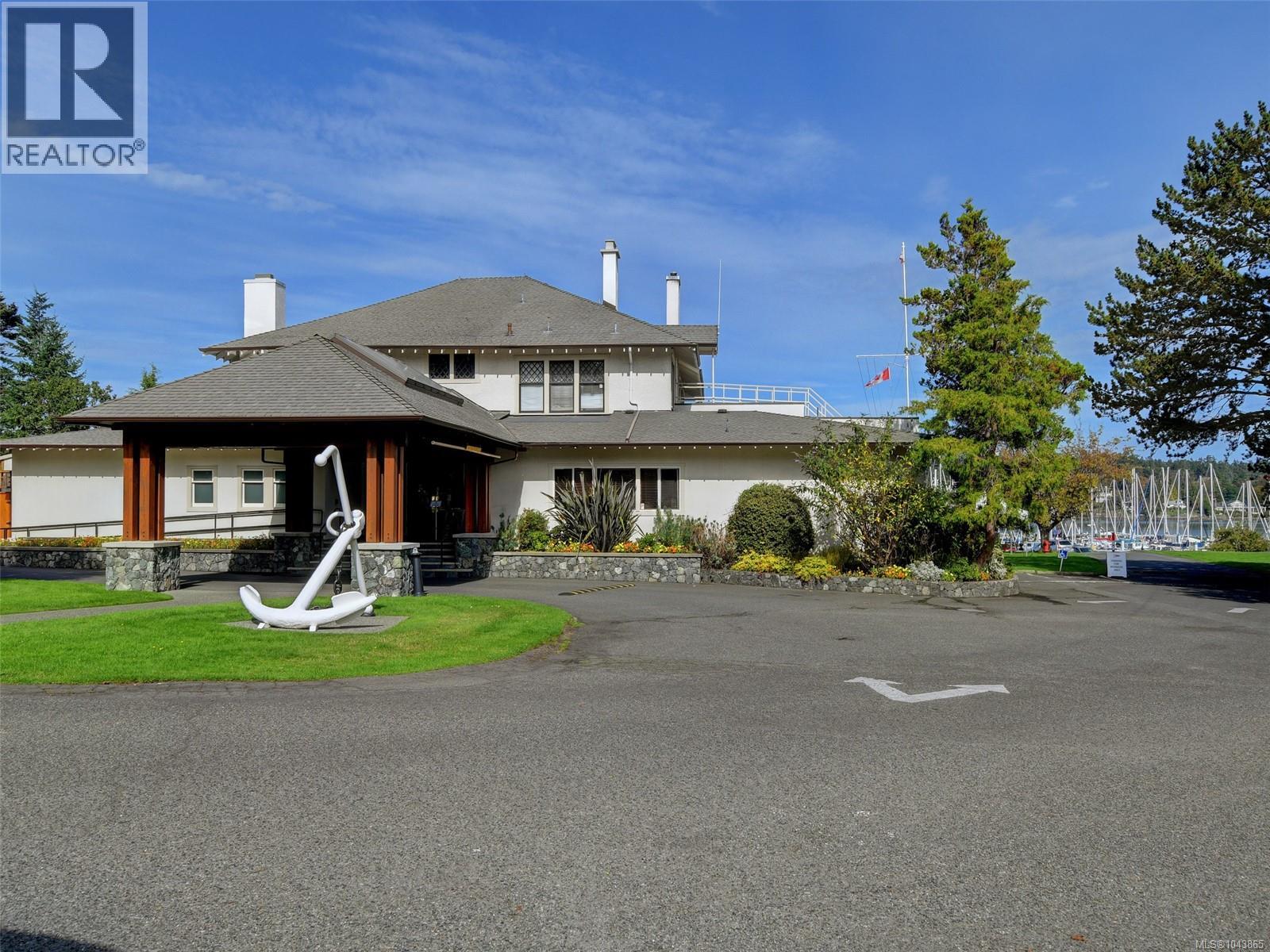  3656 Cadboro Bay Road, Oak Bay