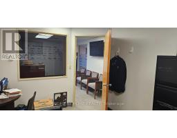 208 - 200 Bond Street W, Oshawa, ON L1J2L7 Photo 9