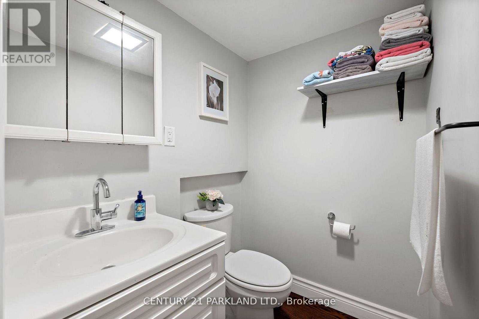 87 BONACRES AVENUE - 24