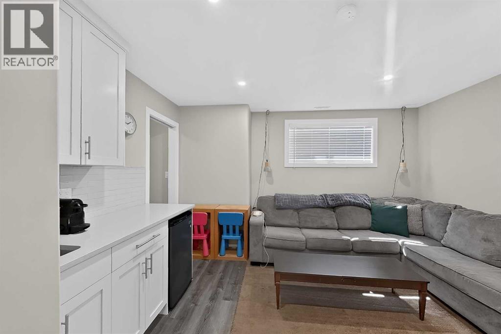 #4 83 aquitania Circle W - Image 28