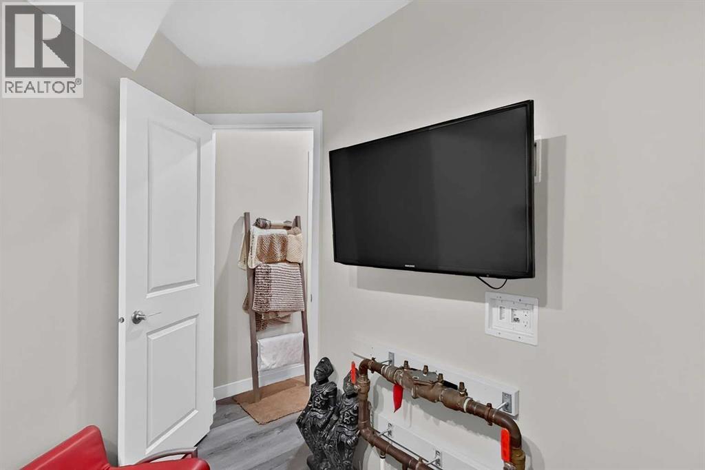 #4 83 aquitania Circle W - Image 39