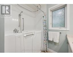 136 Bristlecone Crescent, Centre Wellington, ON N0B1J0 Photo 26