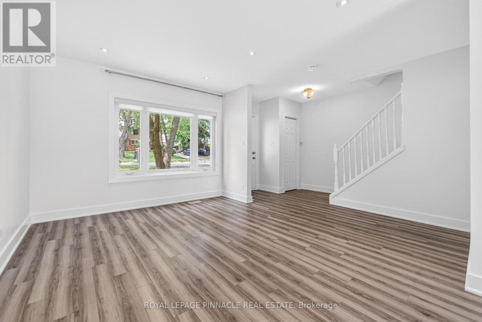 11 ELIZABETH STREET - Image 10