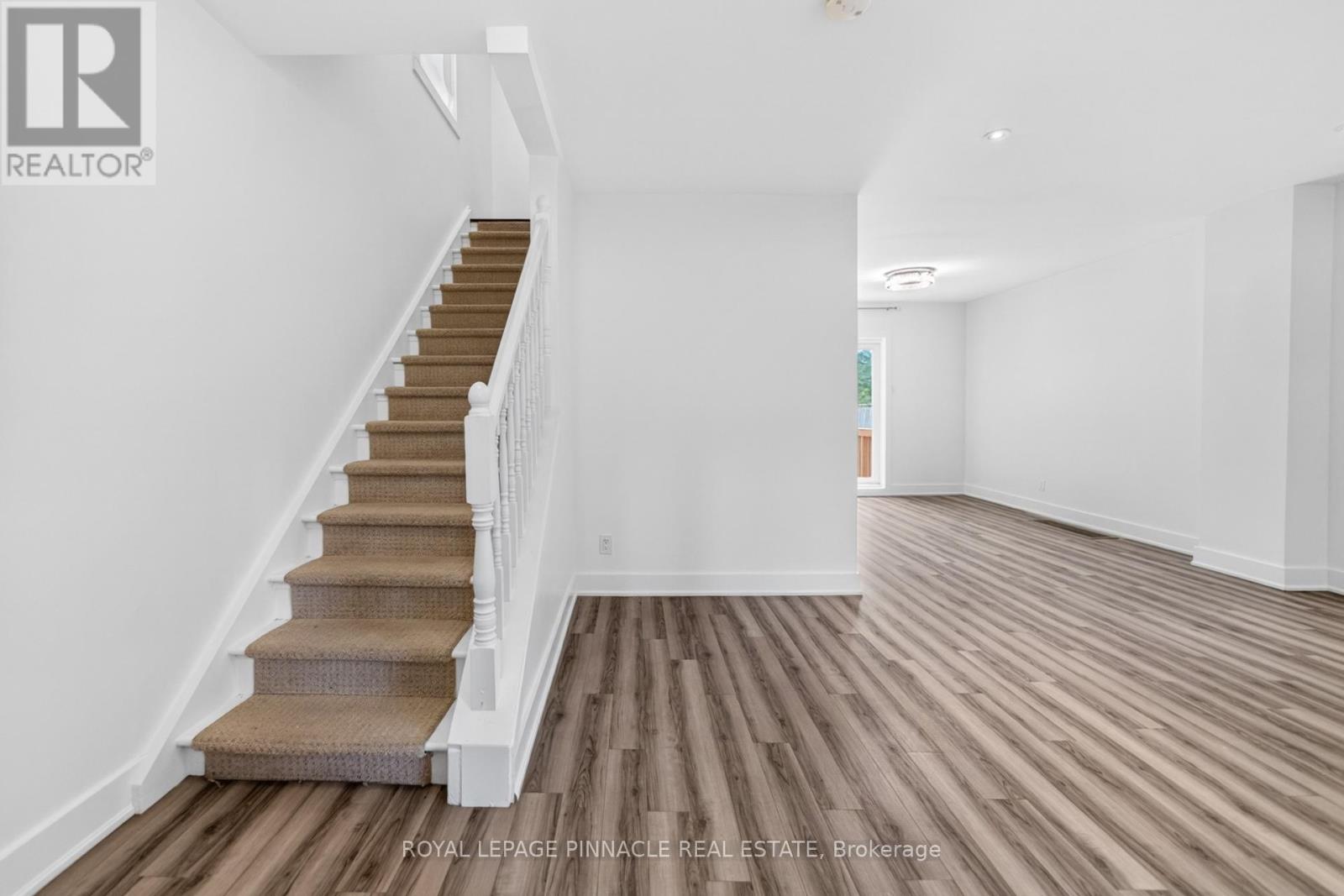 11 ELIZABETH STREET - Image 7