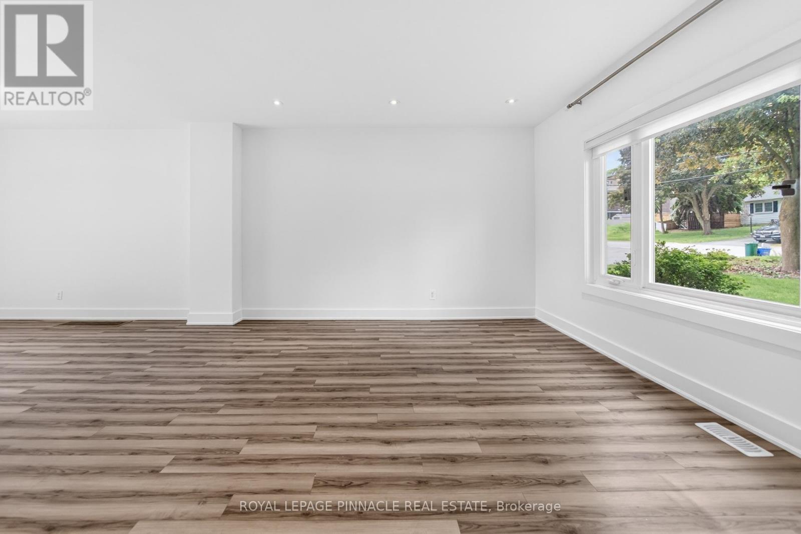 11 ELIZABETH STREET - Image 8