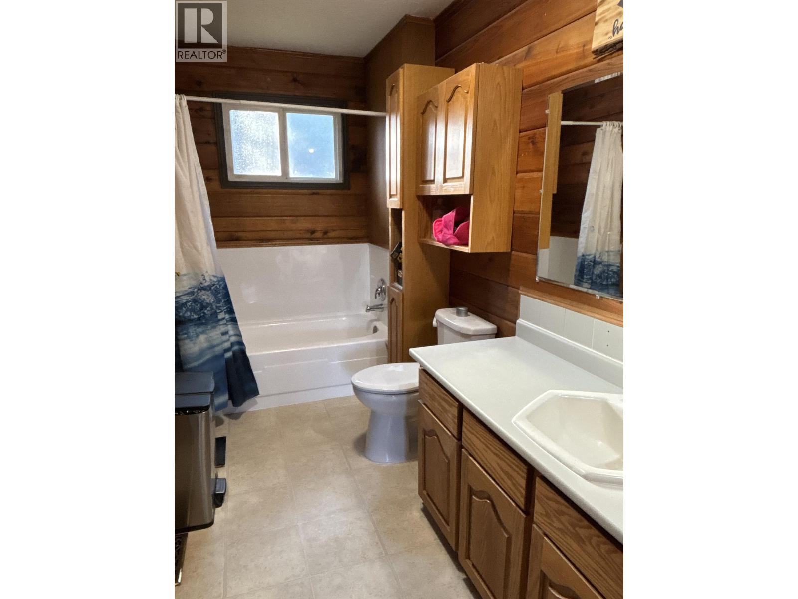 1344 LAKEVIEW DRIVE - 18