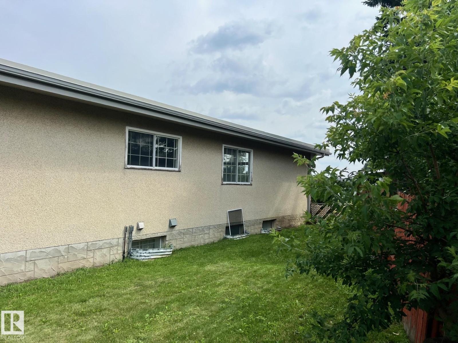 9536 151 AV NW - Image 54