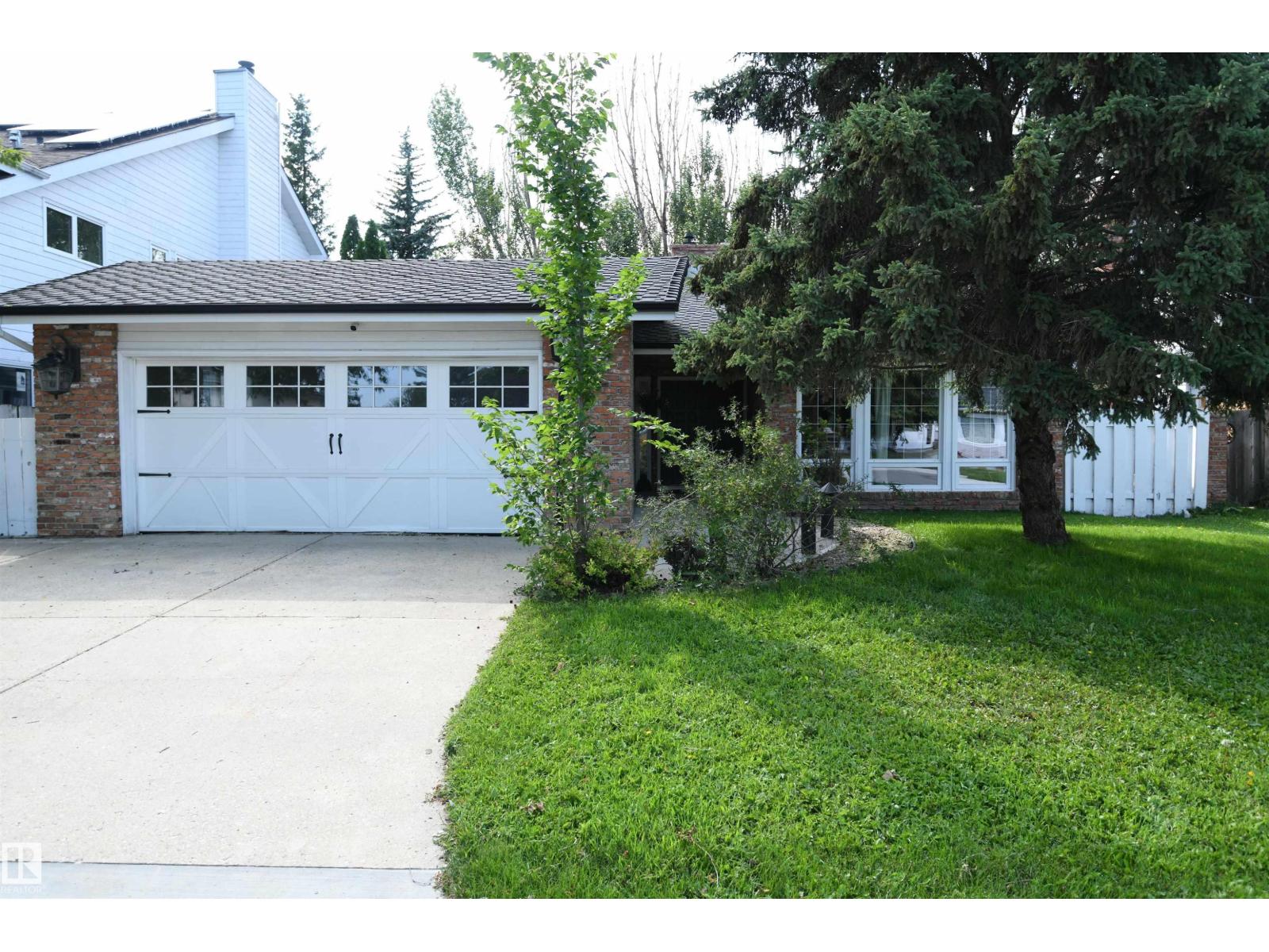 572 LESSARD DR NW - 2