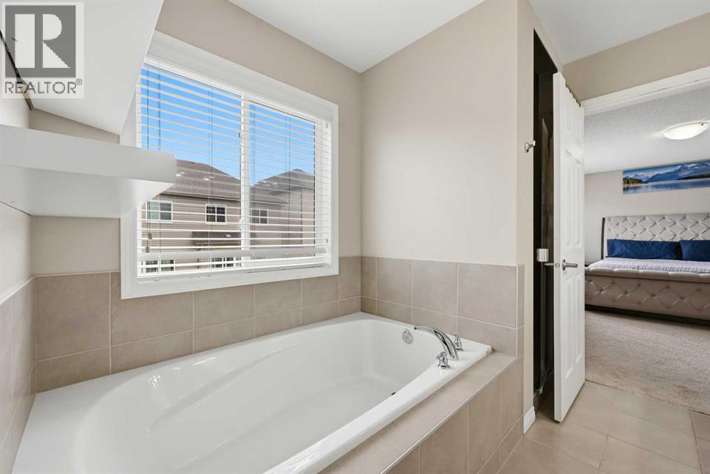 146 Windwood Grove SW - Image 33
