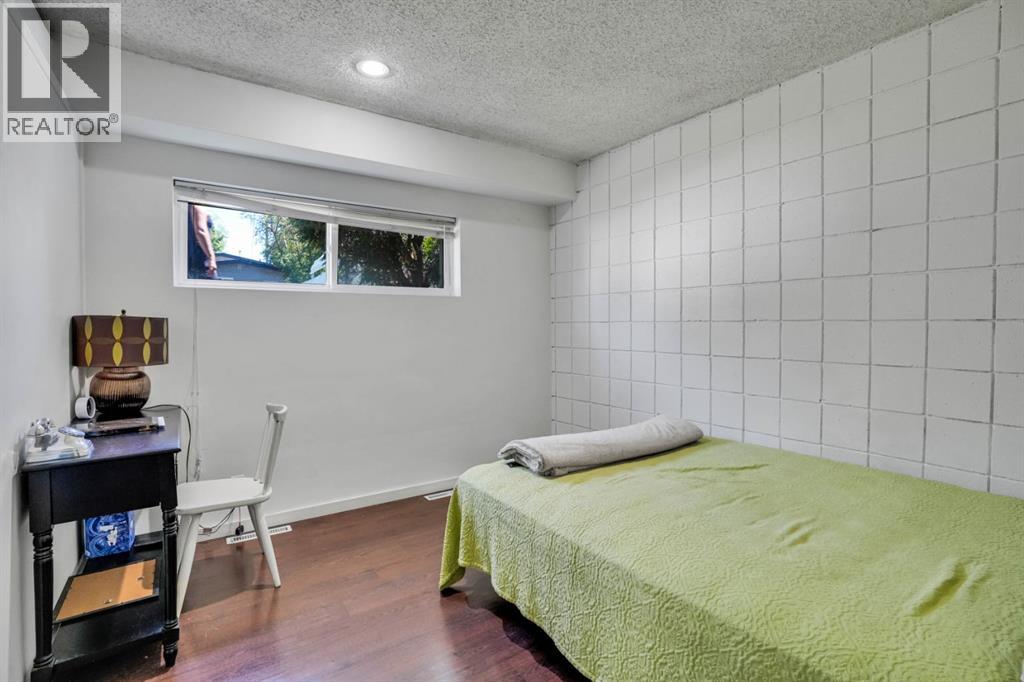 116 Selkirk Drive SW - Image 13