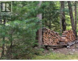 Primary Bedroom - 660 Bradley Road Lot# A, Seymour Arm, BC  Photo 6