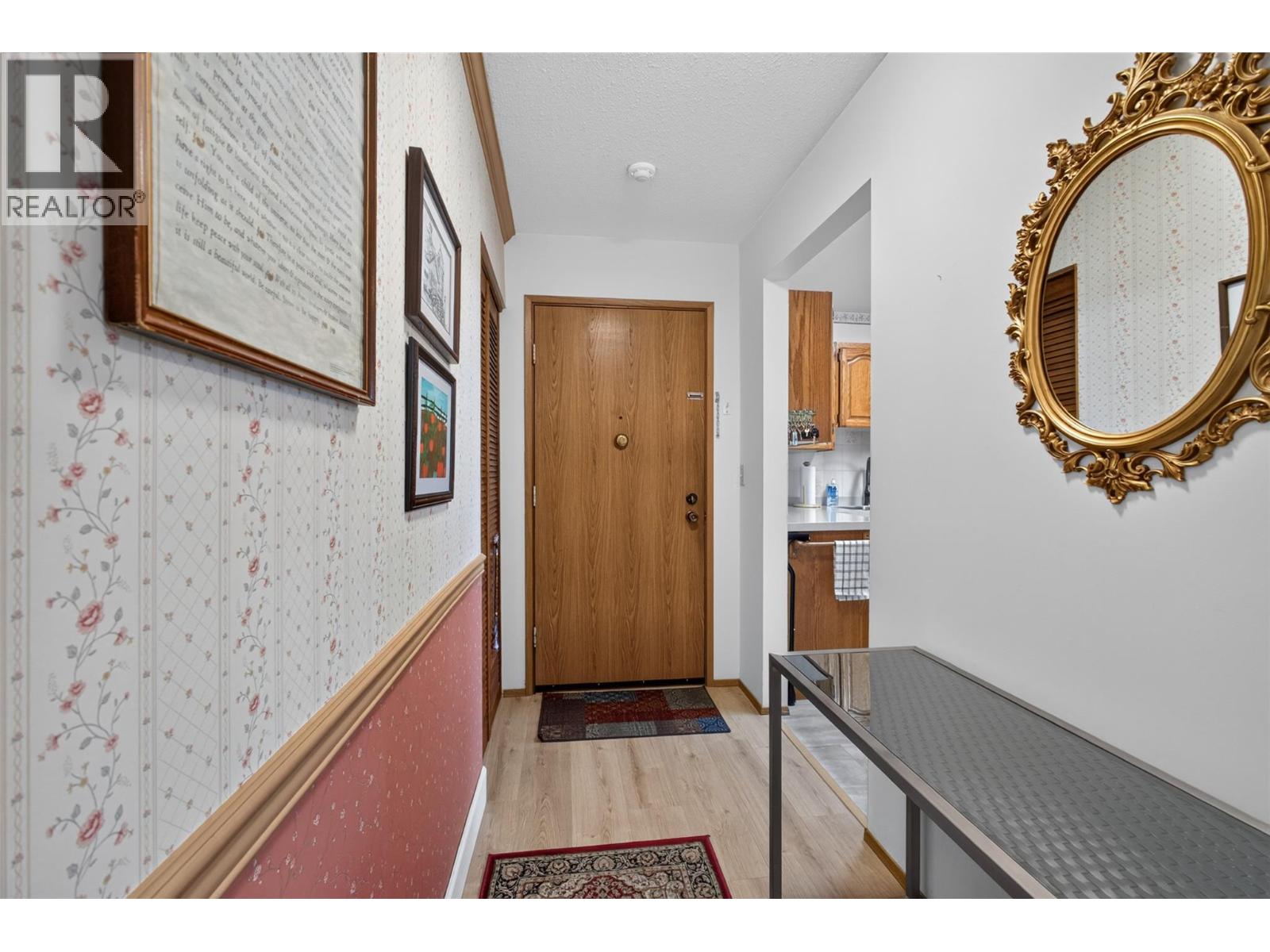 #102 1229 Bernard Avenue - 7