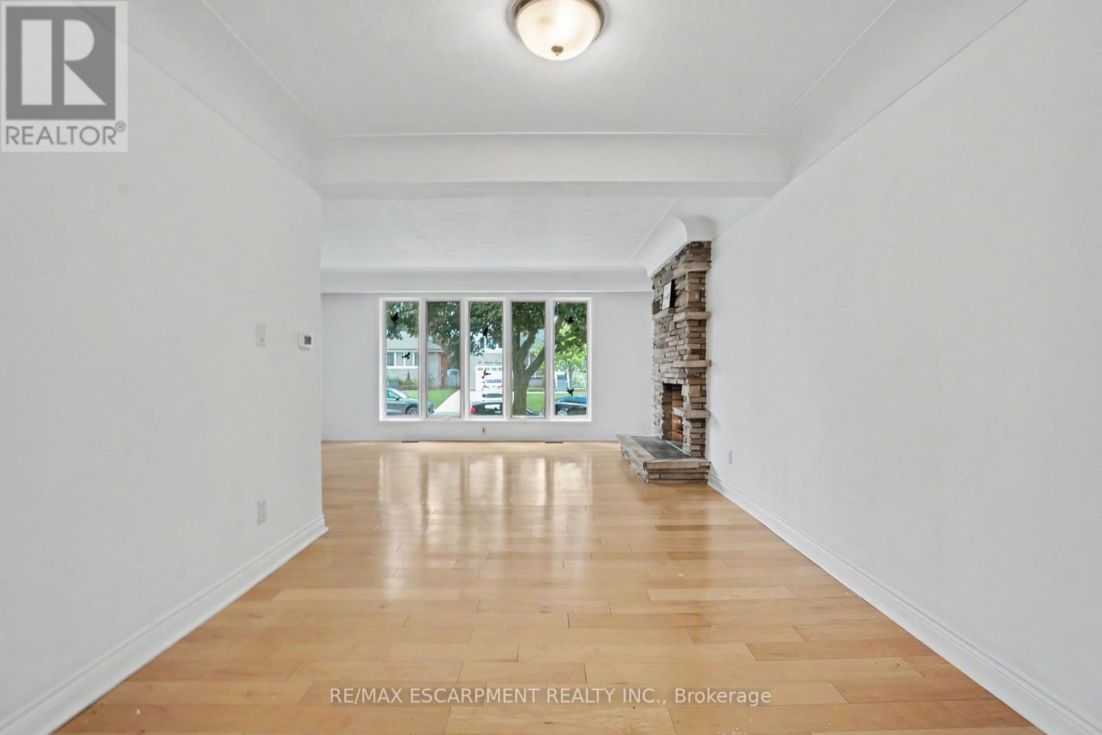 100 HARDALE CRESCENT - 13