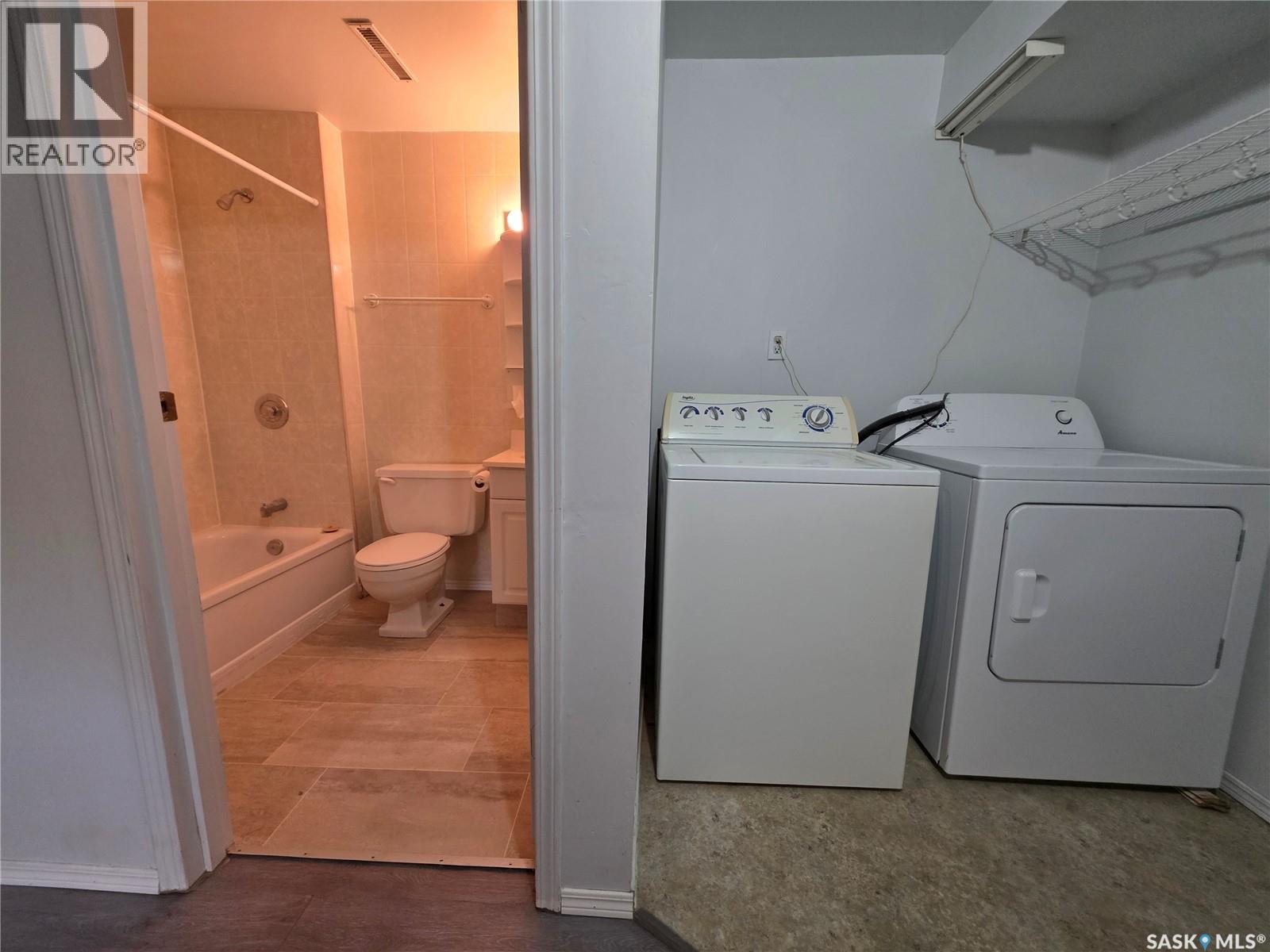 1119 Chaplin STREET E - Image 18