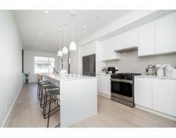 107 5330 198 Street, Langley, BC V3A1G1 Photo 8