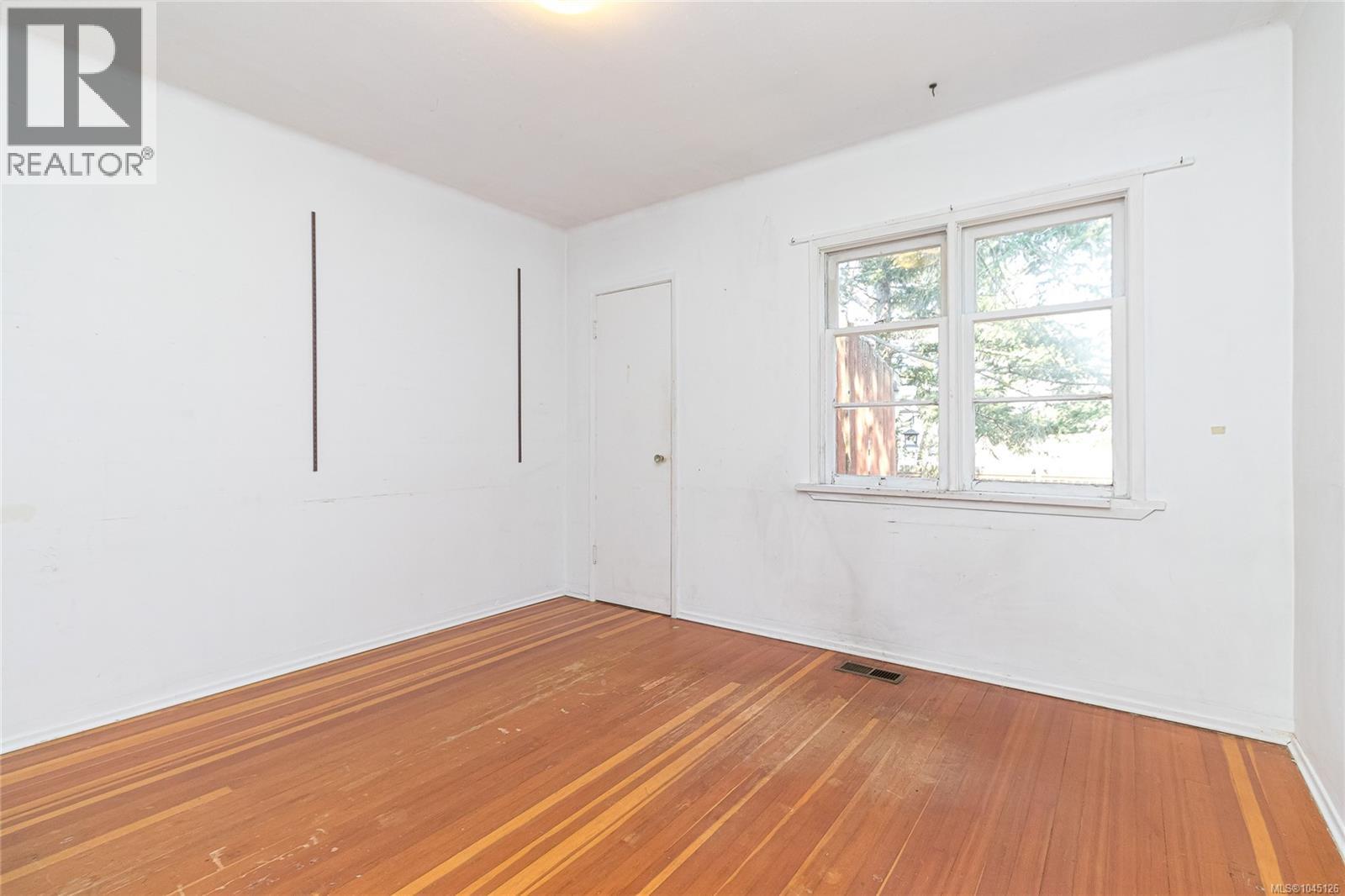 3033 Carroll St - Image 18
