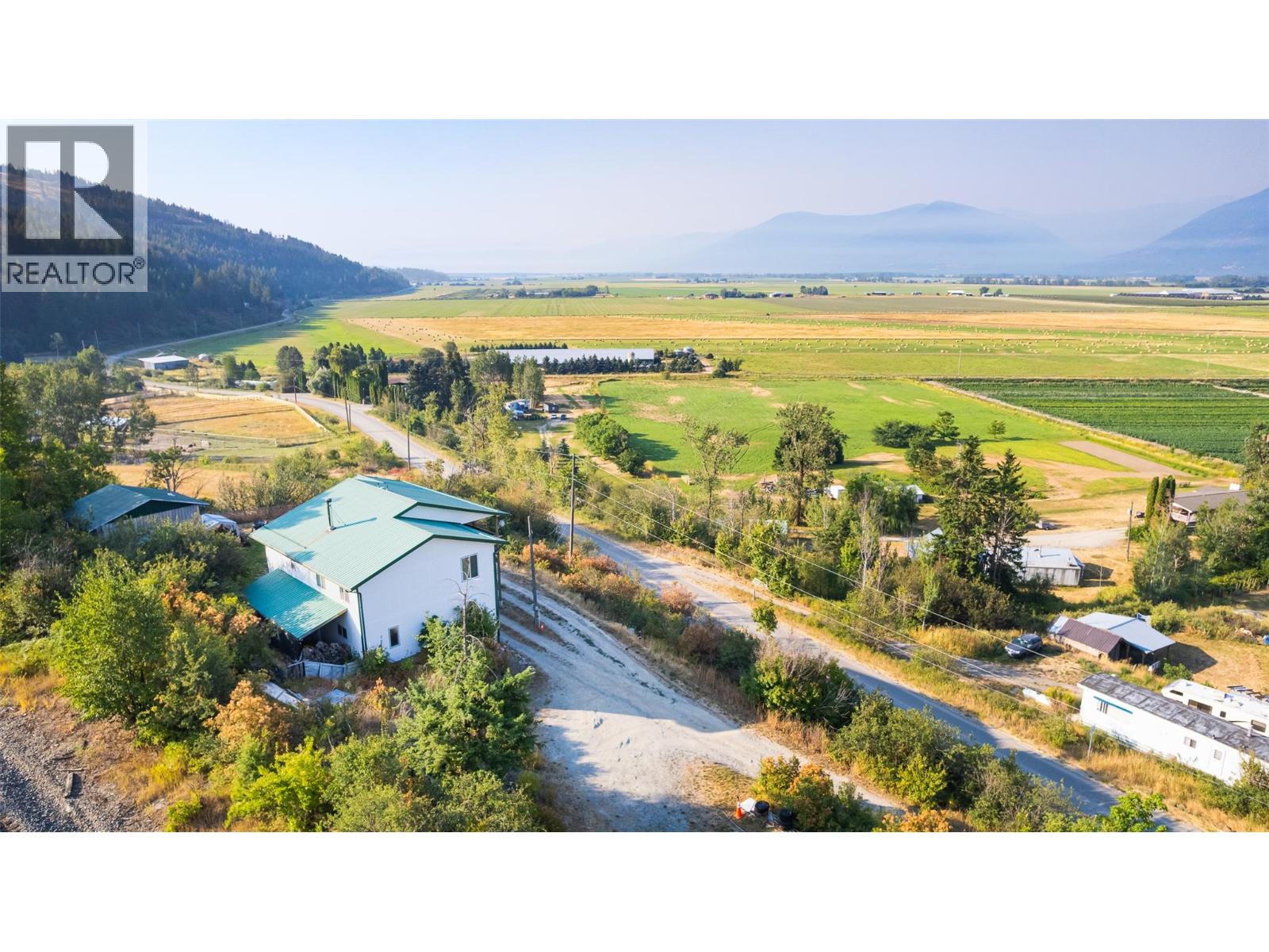 4840 Lower Wynndel Road - 5