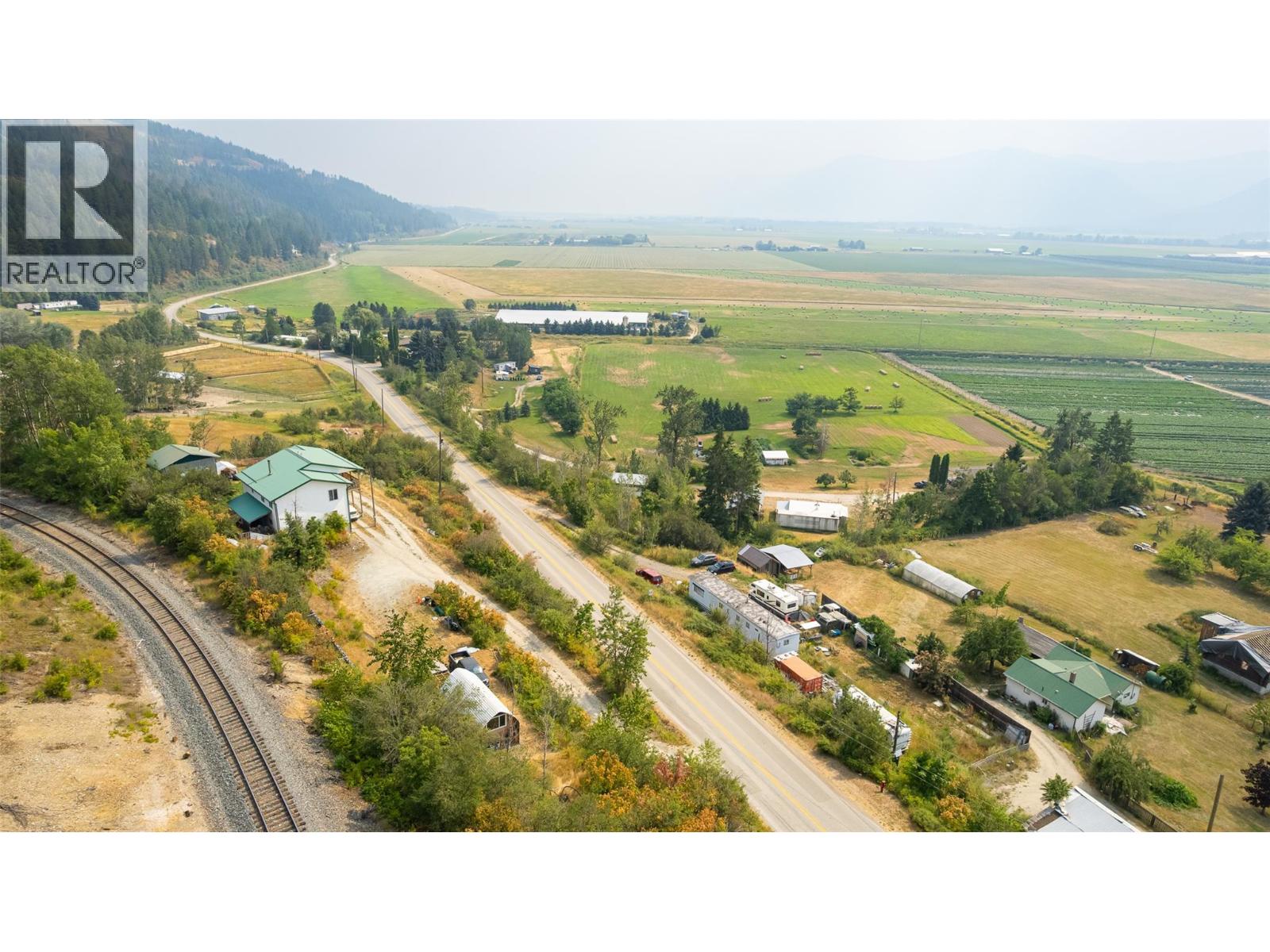 4840 Lower Wynndel Road - 39