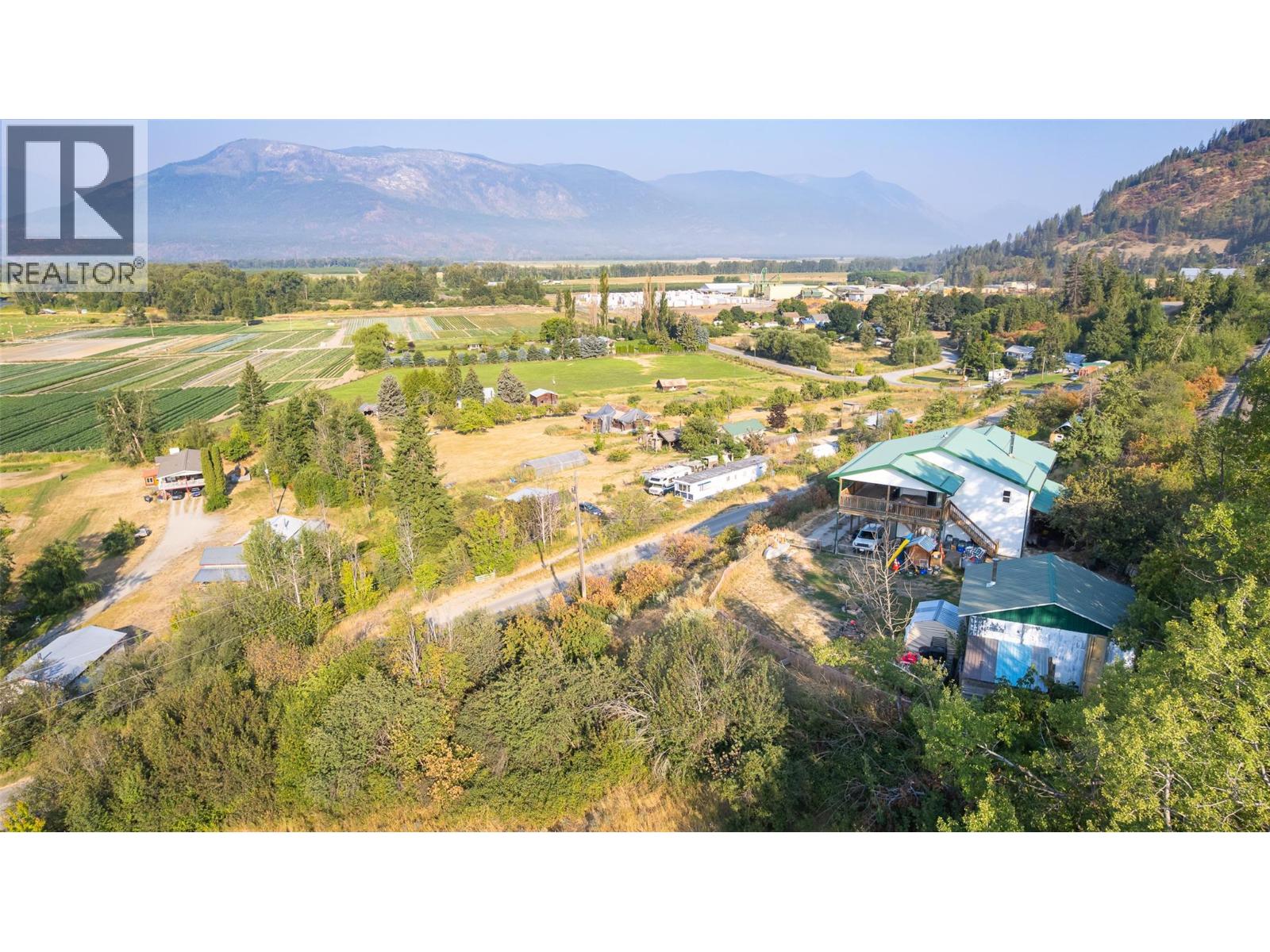 4840 Lower Wynndel Road - 33