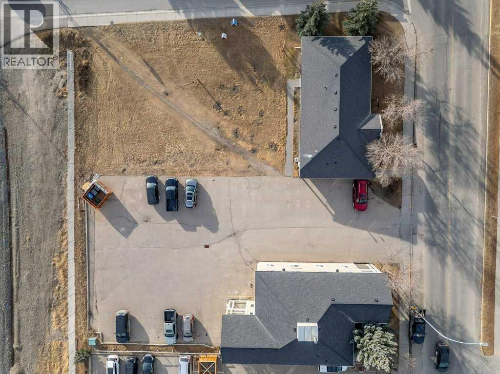 307 1 Street East, Cochrane