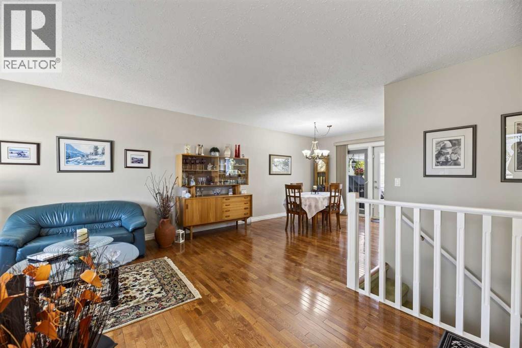 223 10 Avenue NE - Image 6