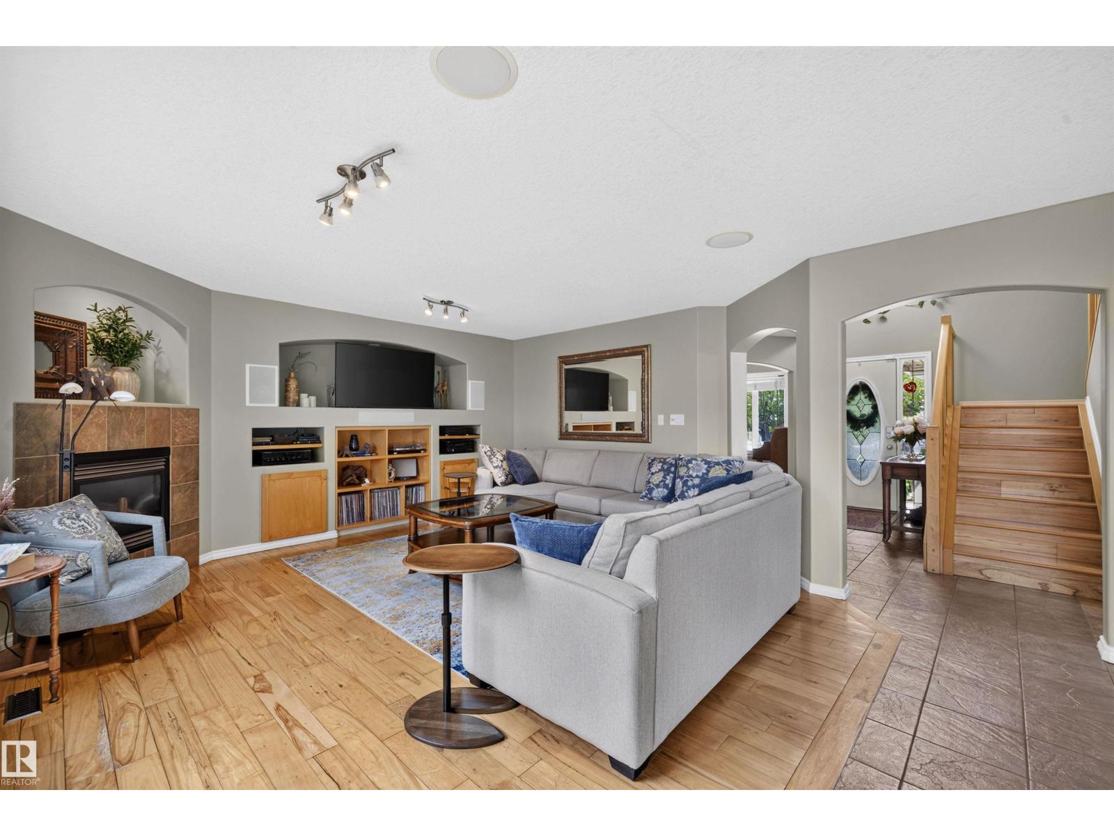 430 NORWAY CR - Image 12