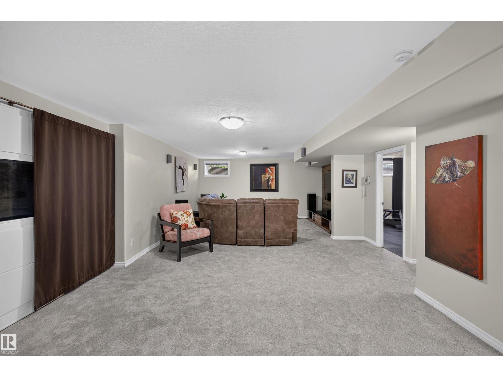 430 NORWAY CR - Image 35