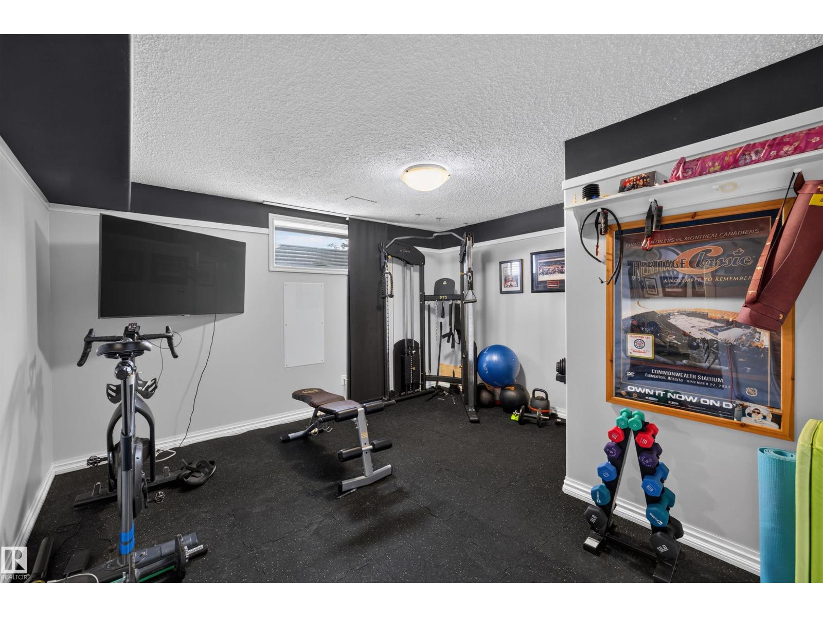 430 NORWAY CR - Image 41
