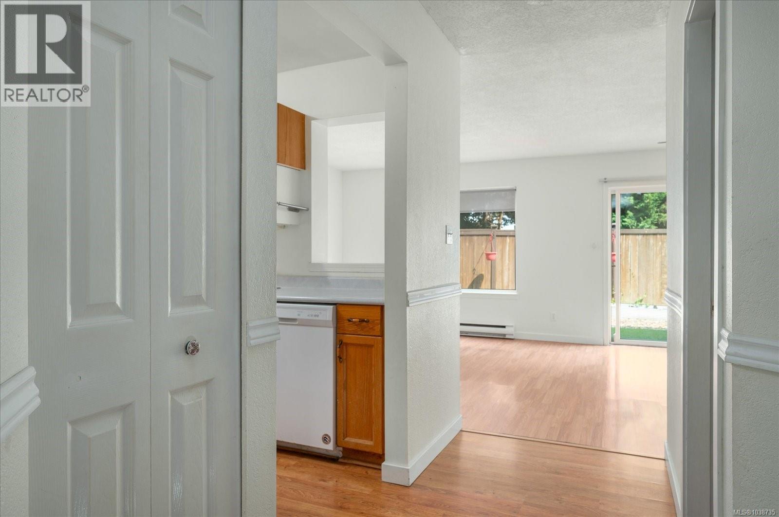 #22 711 Malone Rd - Image 5