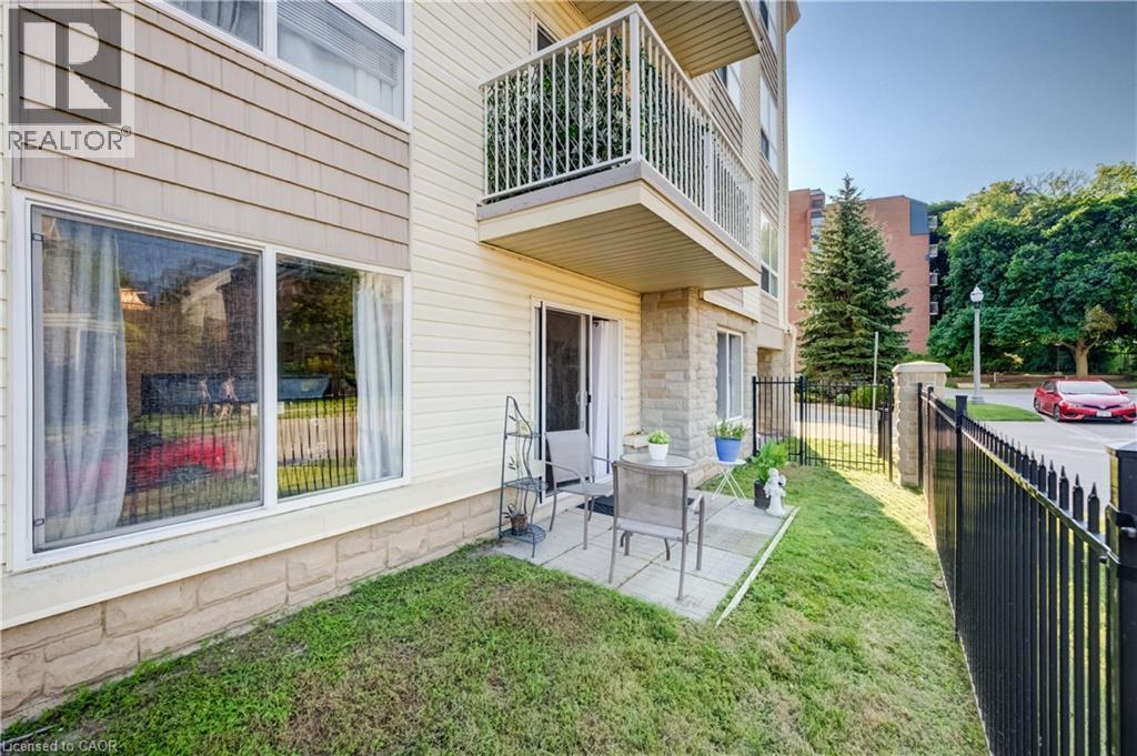 #118 8 HARRIS Street - Image 28