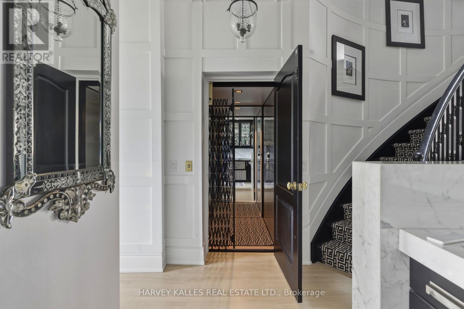 #21 260 RUSSELL HILL ROAD - 9